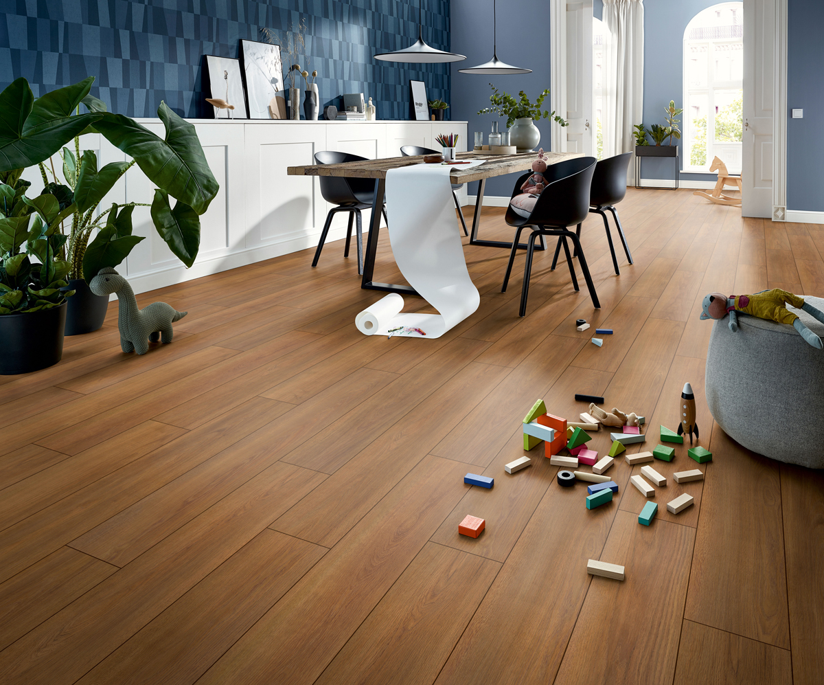 progress finlay oak brown d90142 1380x193x10mm ac4/32 v4