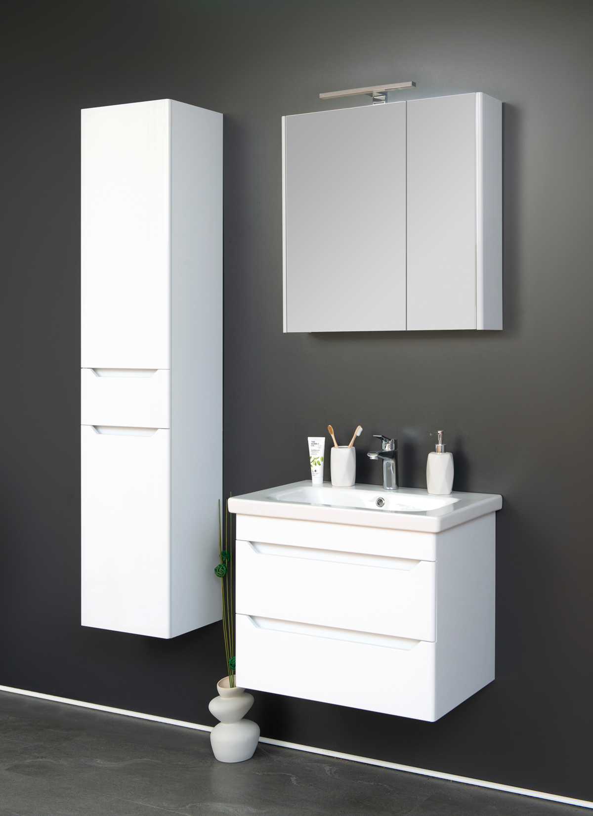 sharp 65 beli gornji deo