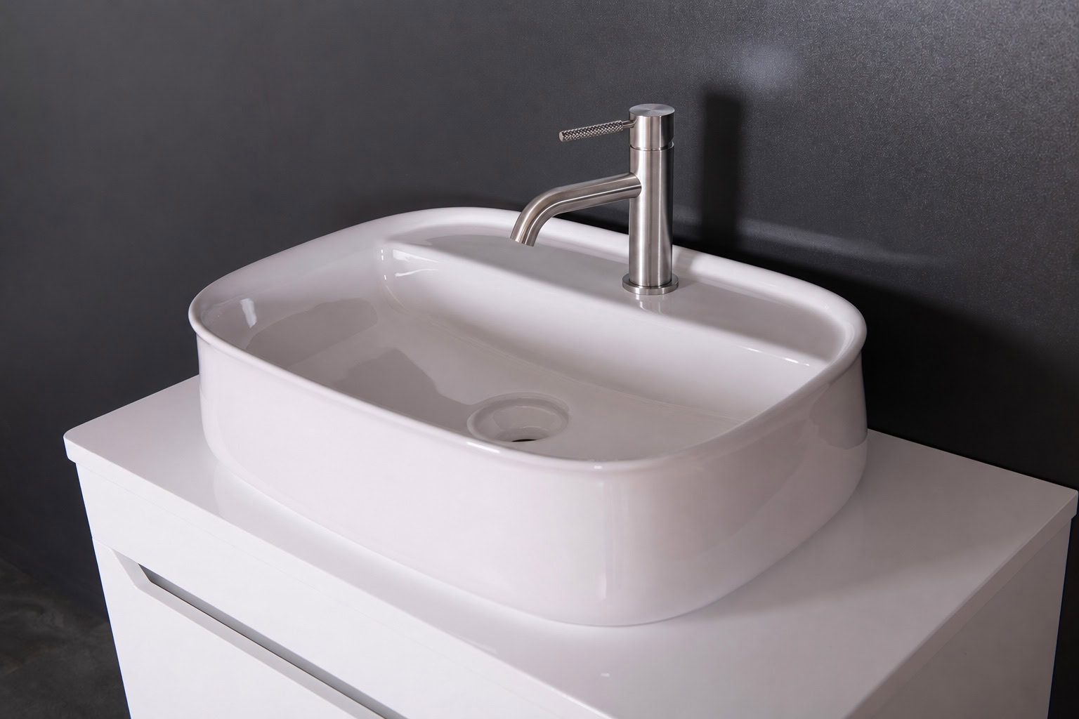 luma baterija za umivaonik brushed (brušena, siva)